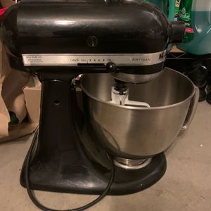 SOLD! KitchenAid Mixer